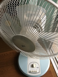 蒸し暑い… 2016/04/04 15:14:02