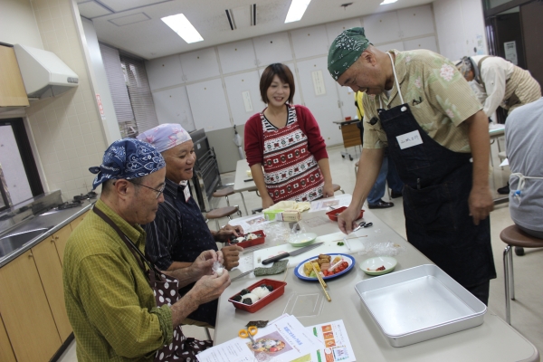 平均65歳！男料理キャラ弁教室♪ in 沖縄首里石嶺公民館
