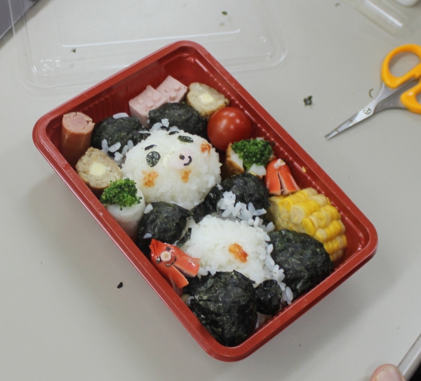 平均65歳！男料理キャラ弁教室♪ in 沖縄首里石嶺公民館