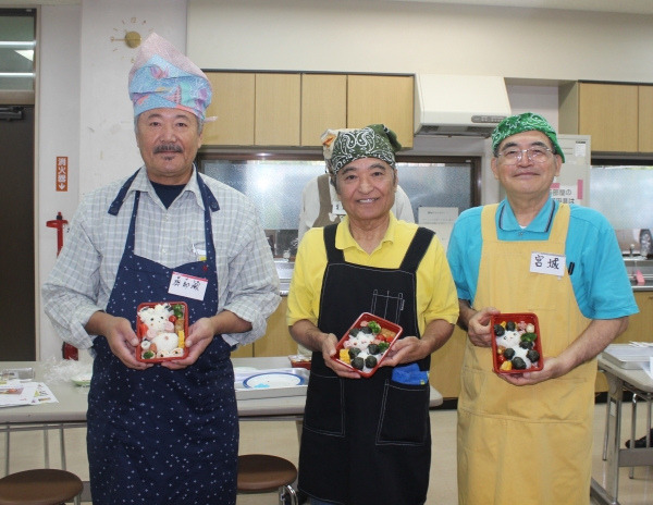平均65歳！男料理キャラ弁教室♪ in 沖縄首里石嶺公民館