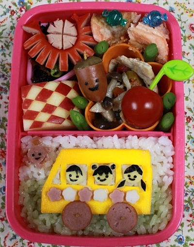 バスキャラ弁当