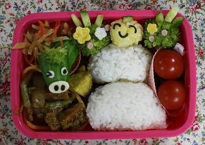 お正月キャラ弁　辰でごめんなさい