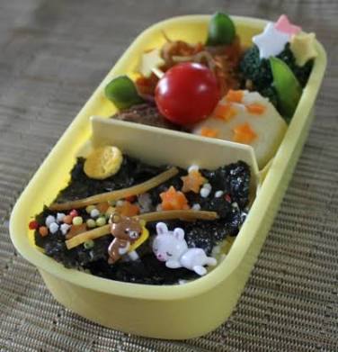七夕キャラ弁当　うさぎとリラックマ