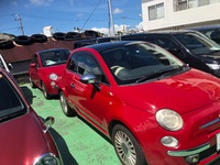 赤い車がたくさん~