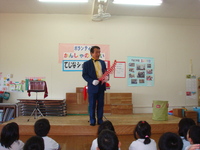 マジックIN知念幼稚園 2012/03/21 18:42:17