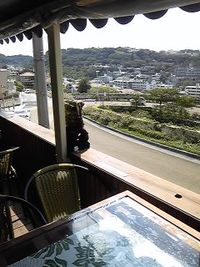 首里てらす
