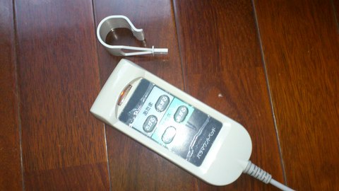 電動ベッド リモコンのフックの修理 ユニプラ 株 社長のブログ