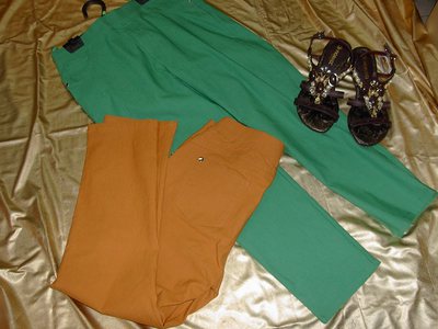 カラーパンツ入荷