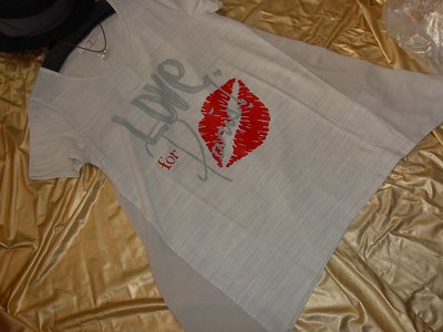 キュートなTシャツ入荷してま～す。