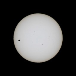 金星が太陽面通過