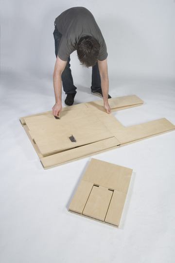チェアー and オットマン「chair and ottoman」