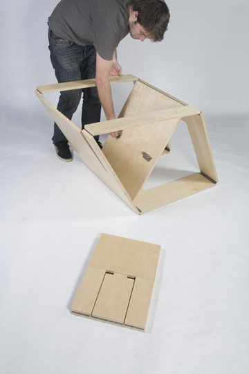 チェアー and オットマン「chair and ottoman」