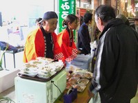 ボジョレー・ヌーボー祭り大盛況！